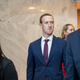 Illustration for article titled Senators Warn Visa, Mastercard to Think Twice About Joining Facebook's Cryptocurrency Scheme